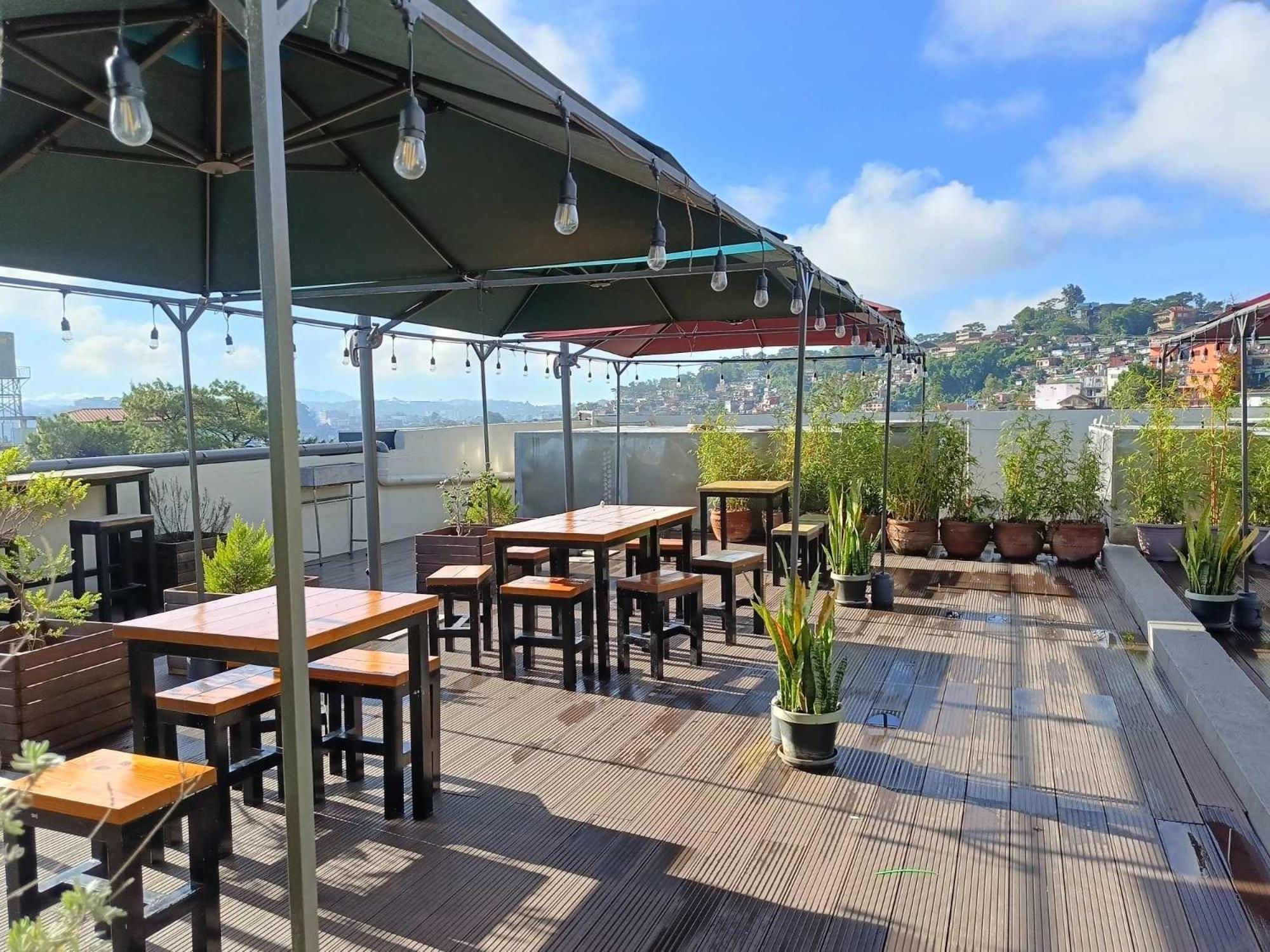 Aparthotel Misty Hills Baguio City Exterior foto